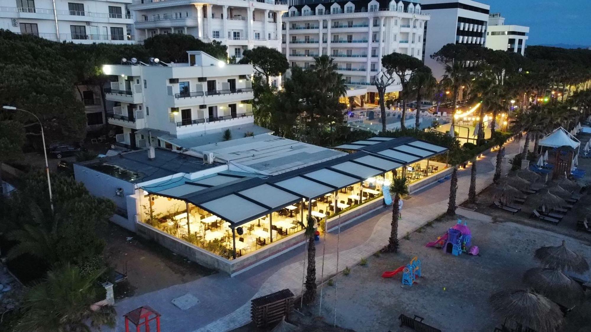 Okej Hotel Golem  Exterior foto