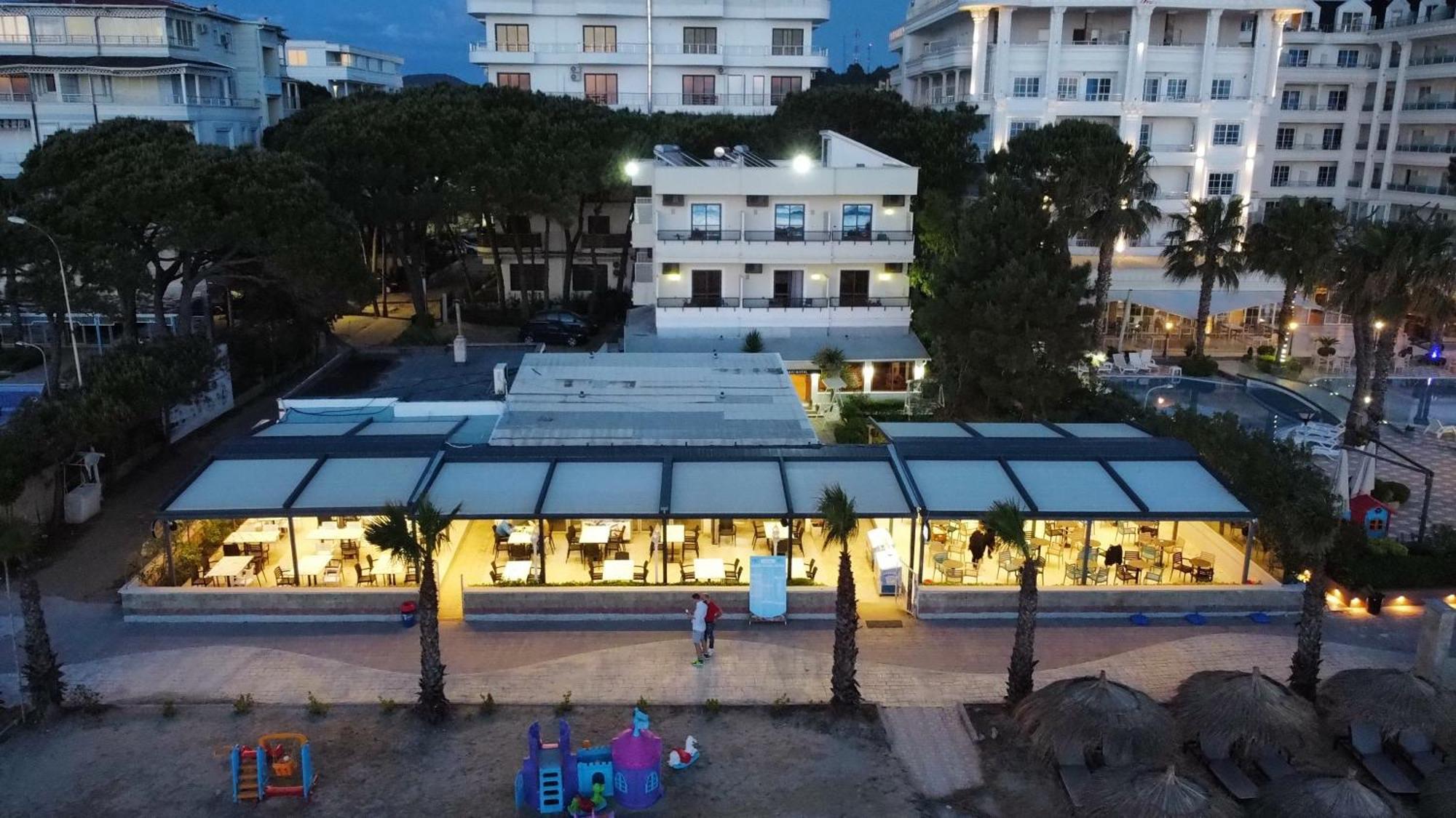 Okej Hotel Golem  Exterior foto